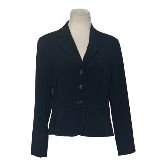 East 5th 3 button black blazer size 12P - Picture 4 of 9